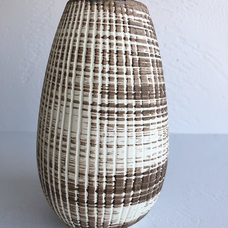 vase jagged