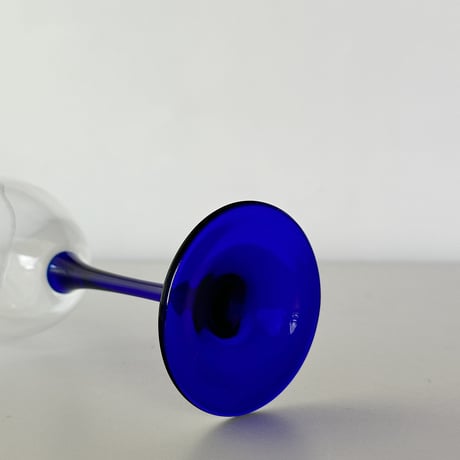 glass with ultramarine stem tall 80s