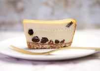 【期間限定】からだにやさしい濃厚チーズケーキ（ラムレーズン）
