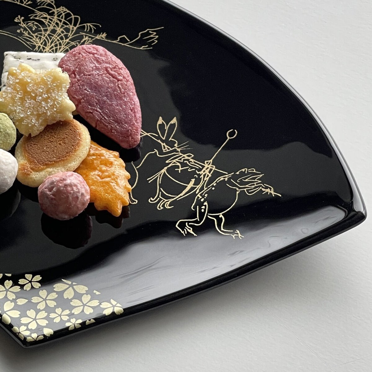 821『烏帽子兎 皿』鳥獣戯画❓ /骨董品 古美術 古玩 アンティーク