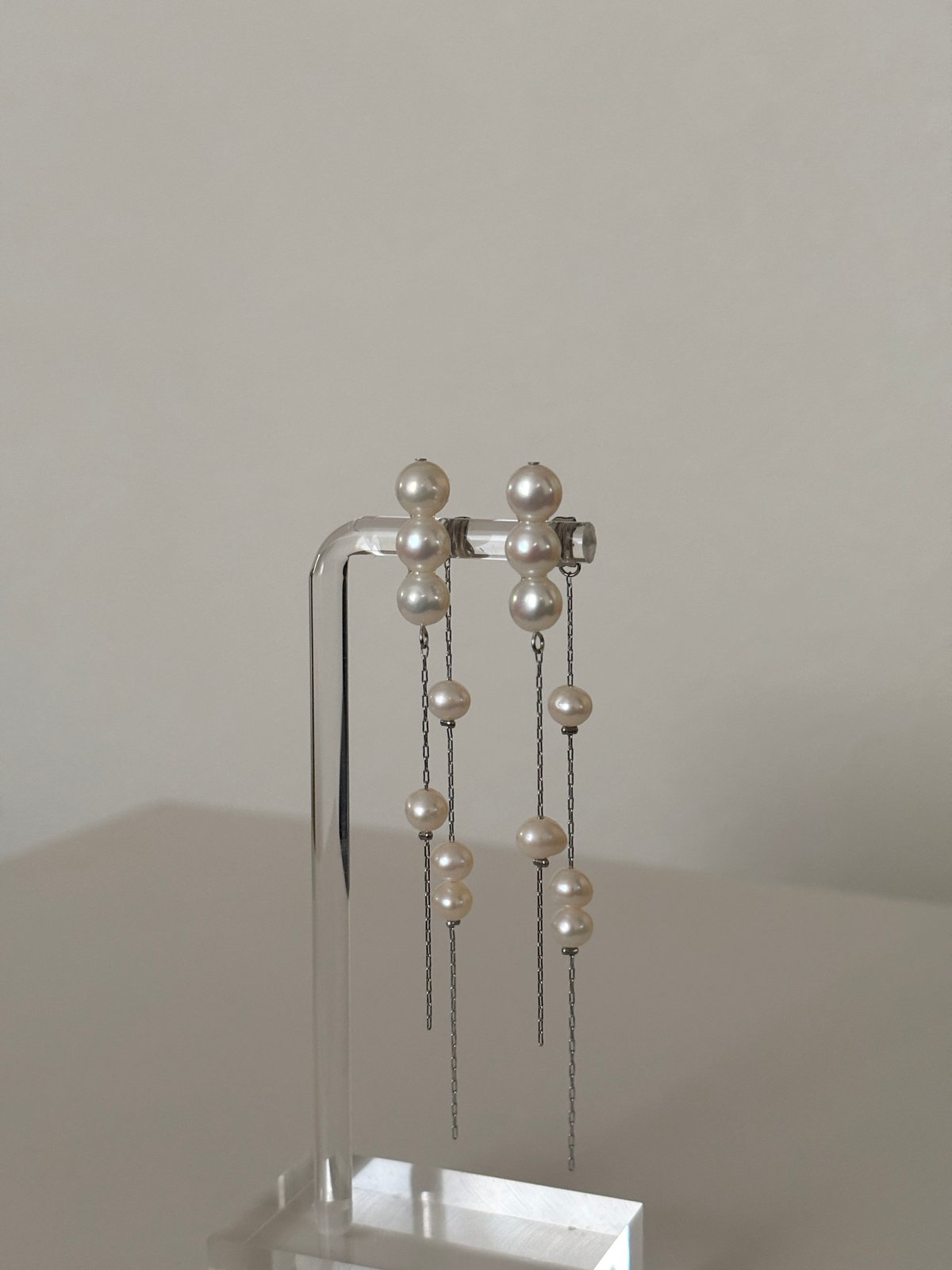 stilla pearl /earrings | La sana