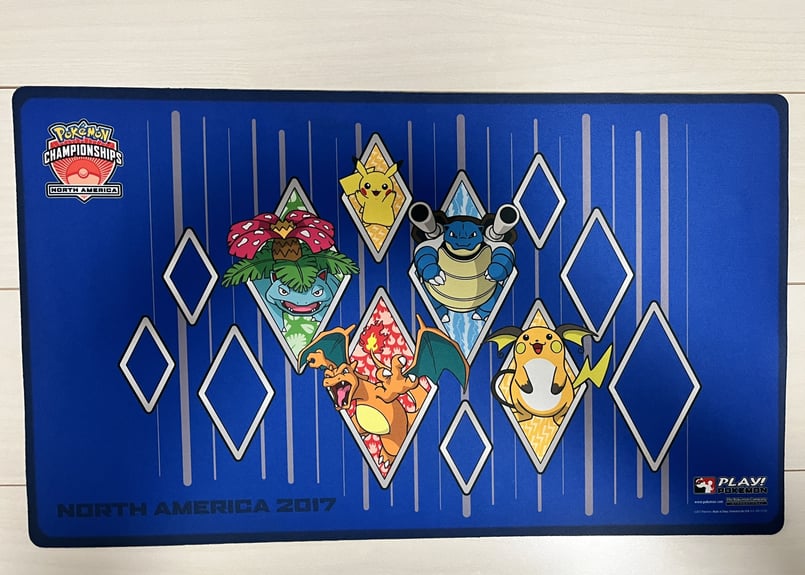 STAFF限定】海外大会 NAIC 2024 プレイマット NAIC ブイズ