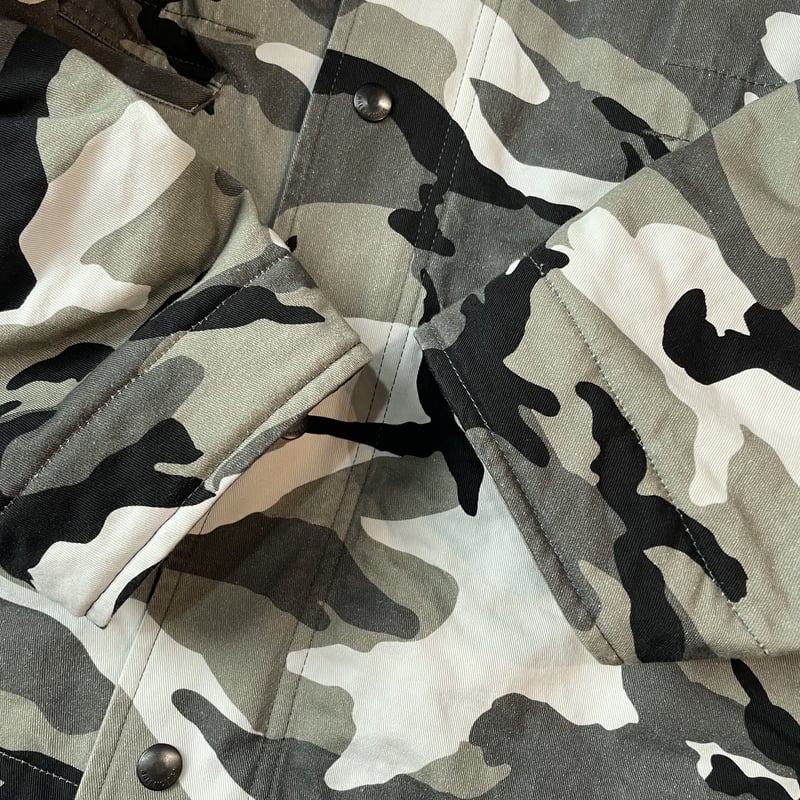 ジャケット・アウター BALENCIAGA 21AW ASYMMETRY CAMO BLOUSON BALENCIAGA】21AW ASYMMETRY CAMO BLOUSON | AURUM