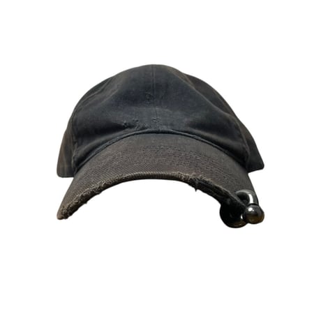 【BALENCIAGA】HEAVY PIERCING CAP