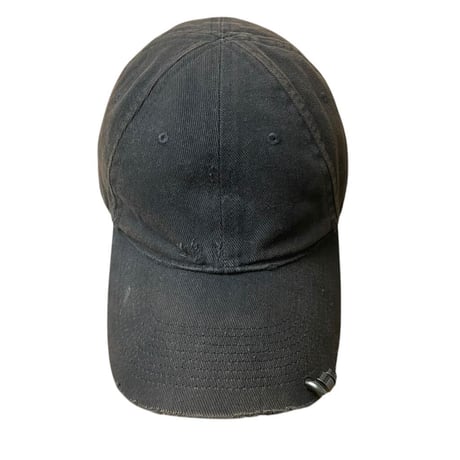【BALENCIAGA】HEAVY PIERCING CAP