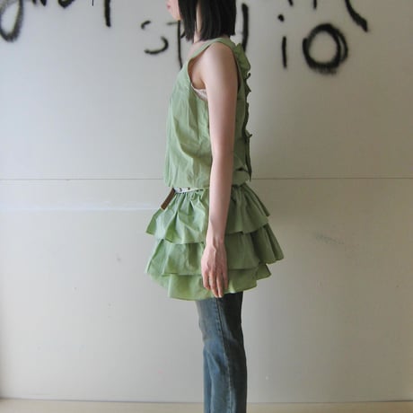 green dress