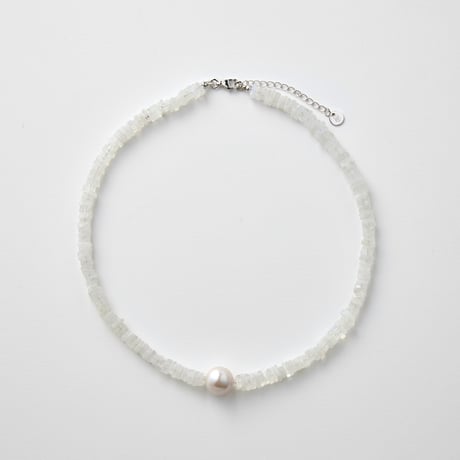 ムーンストーンにパールを合わせて　[nature TMC] Iridescent Snow ネックレス