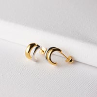 コーディネートが広がるコンビカラー　VERY　シルバー925製ダブルサークルピアス