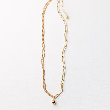 着けっぱなしOK、肌に優しいステンレス製　KNOT　ダブルチェーンボールネックレス
