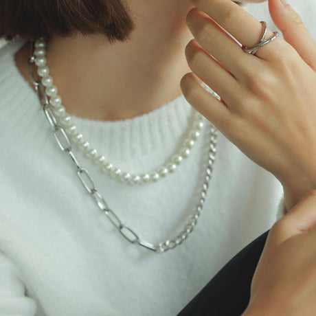 ELLA 　パール＆チェーン２連ネックレス