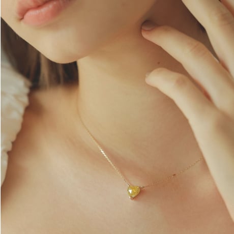 愛と神秘のハートダイヤモンド　AARUSHI　ハートイエローダイヤモンド1.3ct　10KYGネックレス