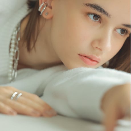 ELLA 　パール＆チェーン２連ネックレス