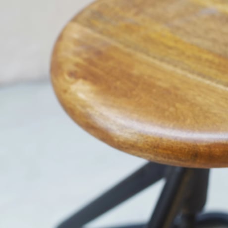 FR IRON STOOL