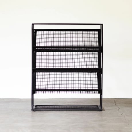 IRON DISPLAY MAGAZINE RACK