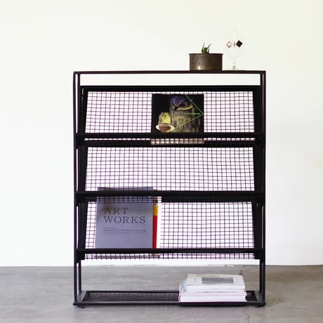 IRON DISPLAY MAGAZINE RACK