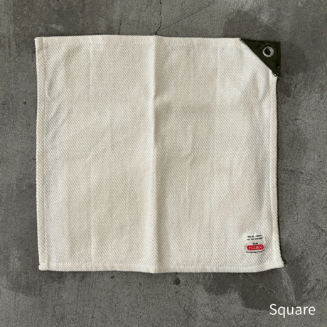 COTTON TOWEL WITH VINTAGE EYELET
