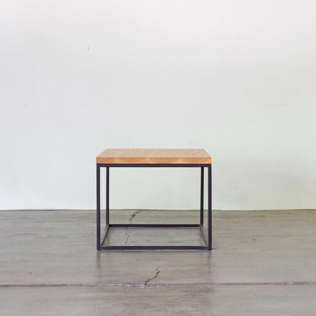 DE OAK TABLE
