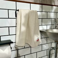 COTTON TOWEL WITH VINTAGE EYELET