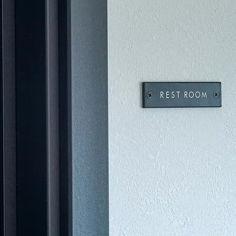 サインプレート REST ROOM