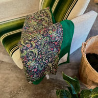 REVERSIBLE NAP MAT