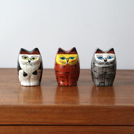 Papier Mache Standing Cat