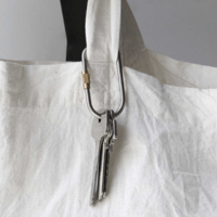 Titanium Screw Lock Keyring "Oval"