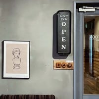 WALL MOUNT SPINNER SIGN OPEN-CLOSED