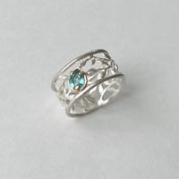 "ruins ring" エメラルド