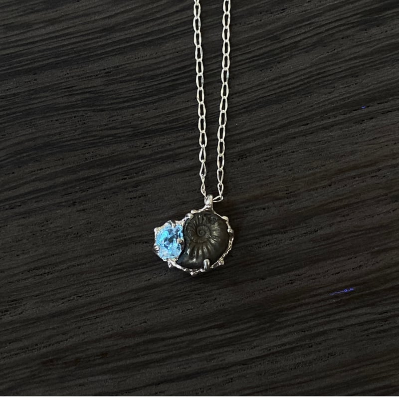 historia necklace】 パイライトアンモナイト+オイルインクォーツ | Idola