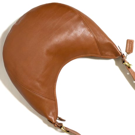 Vintage Coach  Very Rare 4142 Wooster Bag British Tan Glove Tanned Leather Shoulder Bag Crossbody