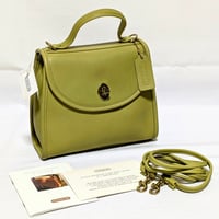 Unused! Rare Color!  Vintage Coach  9983 Regina Bag Lime Glove Tanned Leather Shoulder Bag Crossbody