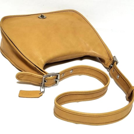 Vintage Coach Rare 9718 Legacy Crescent Satchel Flap Saddle Bag Camel Tan Leather Shoulder Bag