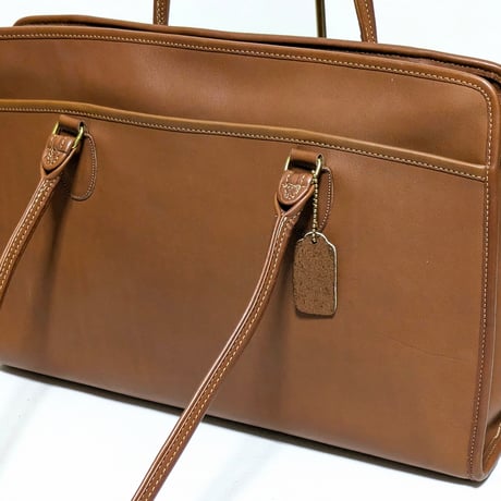 Excellent! Vintage Coach Very Rare Gramercy Brief  British Tan Glove Tanned Leather Shoulder Bag
