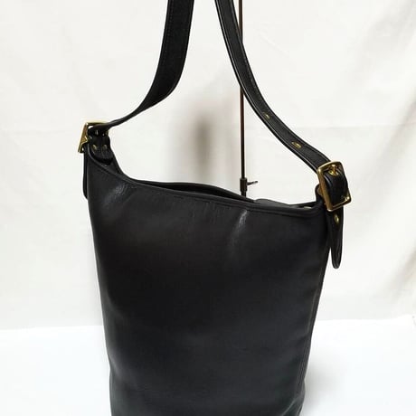 Vintage Coach  Mint Condition 9085  Black Glove Tanned Leather XL Duffle Sac Shoulder Bucket Bag