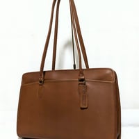 Excellent! Vintage Coach Very Rare Gramercy Brief  British Tan Glove Tanned Leather Shoulder Bag
