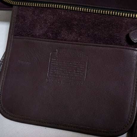 Excellent! Vintage Coach Rare 547−8714 Zipper Large Toto NYC Burgundy Glove Tanned Leather Shoulder