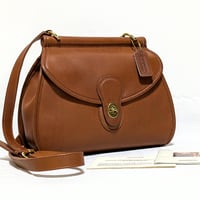Excellent!!  Vintage Coach  Rare Logan Bag  British Tan Glove Tanned Leather Shoulder Bag