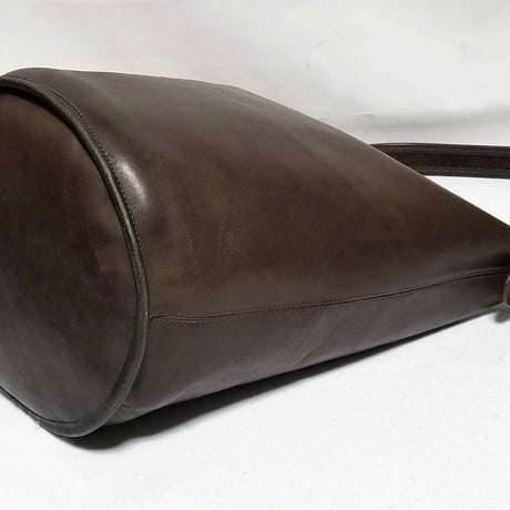 Vintage Coach Style 786−5744 XL Duffle Sac NYC Brown Glove Tanned Leather Shoulder Bucket Bag