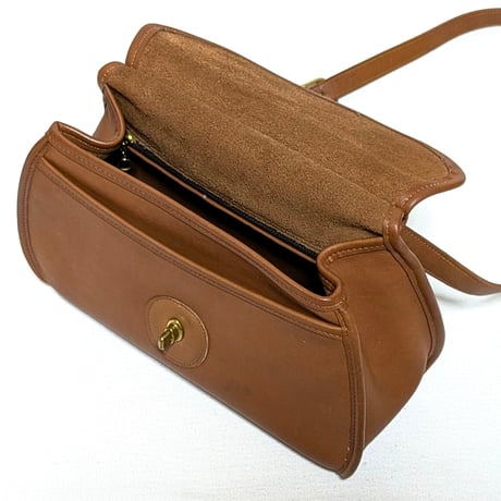 Excellent!!  Vintage Coach  Rare Logan Bag  British Tan Glove Tanned Leather Shoulder Bag