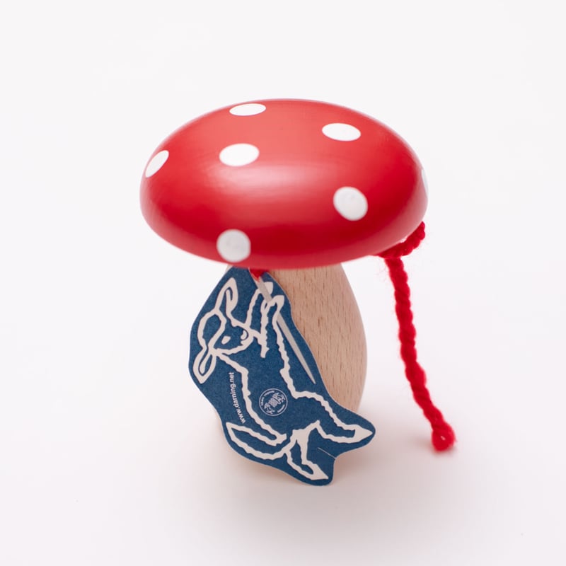 赤に白の水玉のダーニングマッシュルームセット（説明書と糸付き