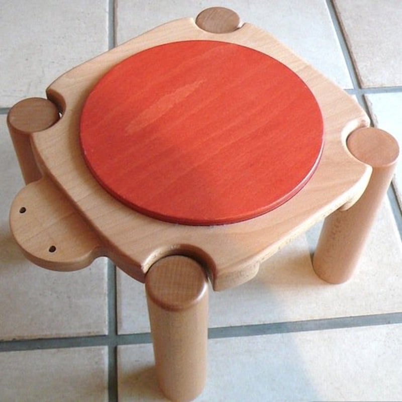 かめはめスツール（赤） | スナオラボ