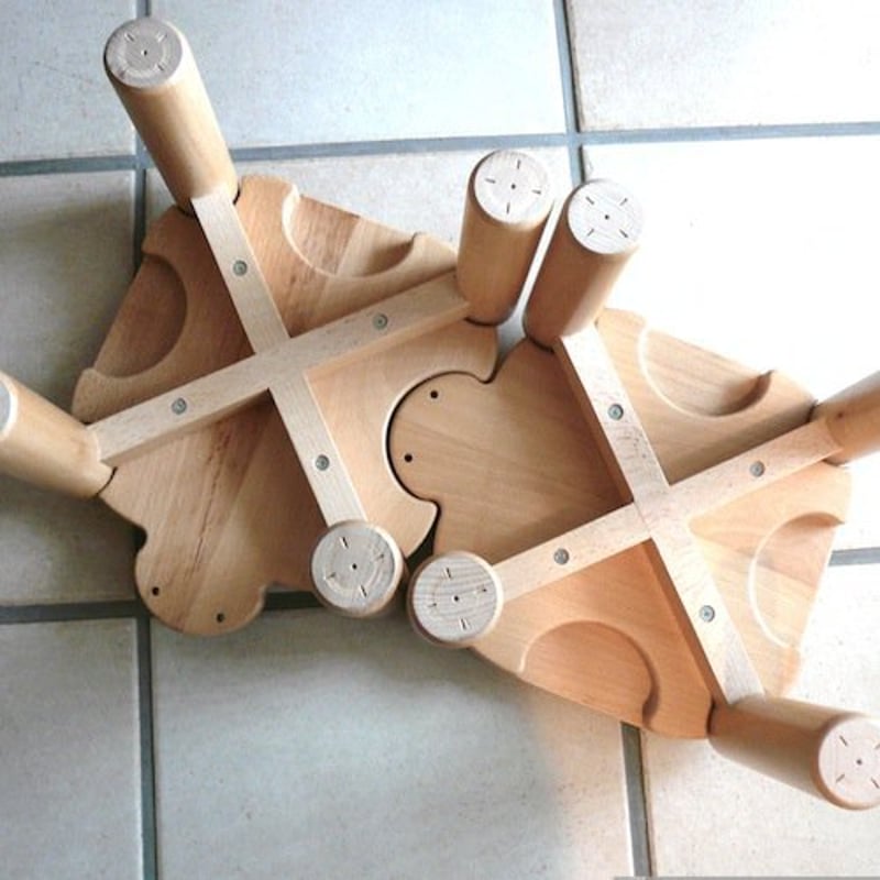 かめはめスツール（赤） | スナオラボ