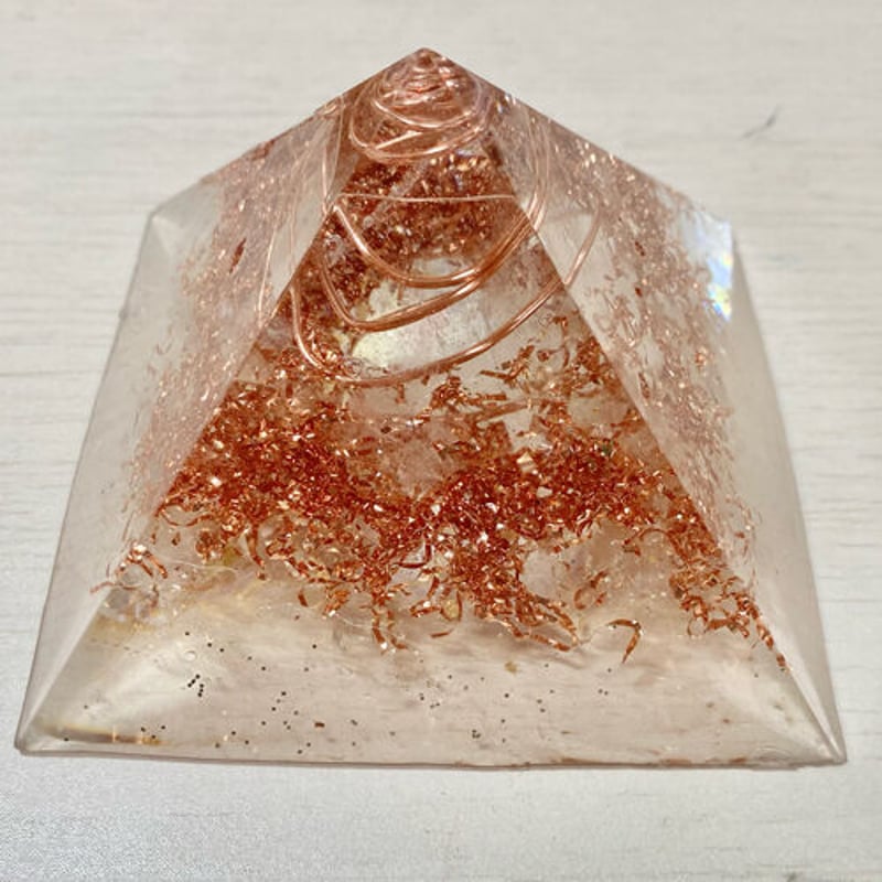 ●オリジナルピラミッド型オルゴナイト●　願いに合わせたオルゴナイト 楽天市場】置物 オルゴナイト 六芒星 金箔 ストーン チャクラ