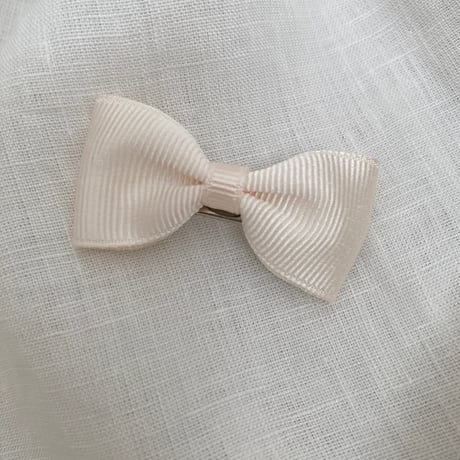 Aosta Ribbon Pin ※blackはございません