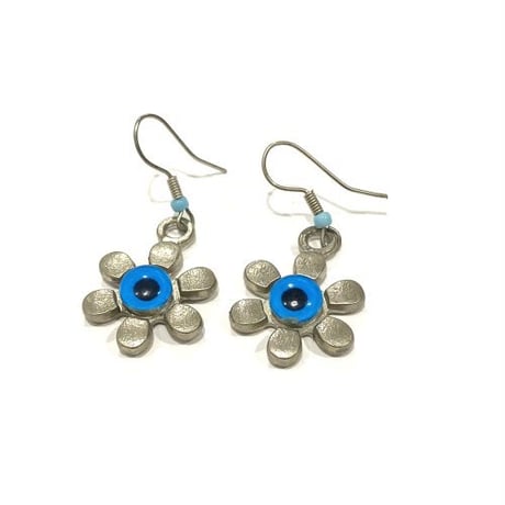ピアス（シルバーorブラウン）