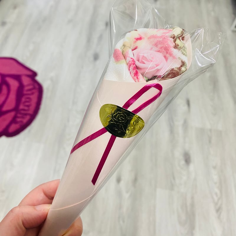 キラキラパグちゃん【ハンカチリクエスト受付】 キラキラパグちゃん【ハンカチリクエスト受付】 キラキラパグちゃん