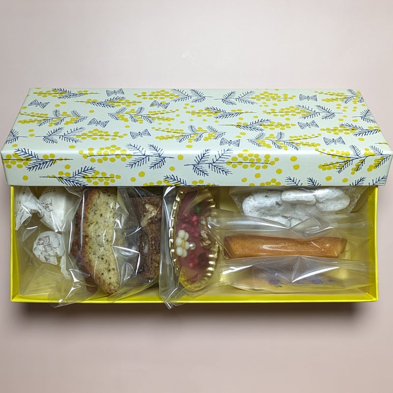 送料込み ギフトBOX(ミモザ)(お菓子はお任せ) | NICOL online store