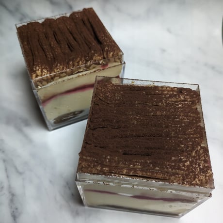 冷凍便送料込み　受注生産　栗のティラミス　2ケース入り(約4名様分)