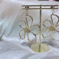ゴールドフラワーピアス/イヤリング