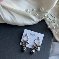 シルバーのボリュームいっぱいピアス/イヤリング